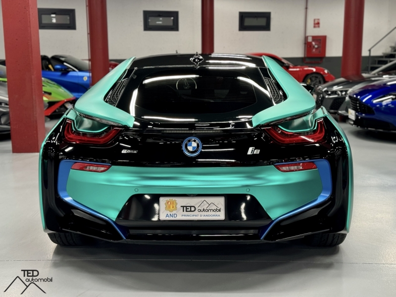 BMW i8 Coupé Hybrid 374cv