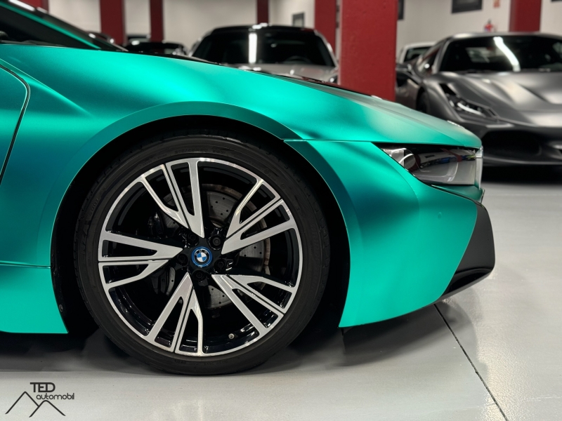 BMW i8 Coupé Hybrid 374cv