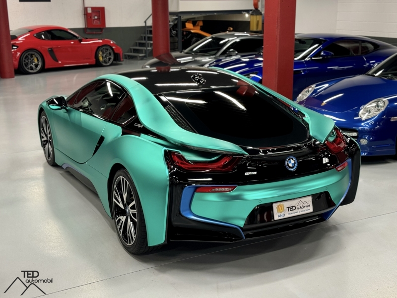 BMW i8 Coupé Hybrid 374cv