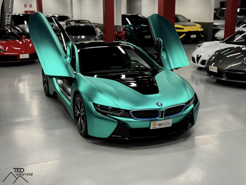 BMW i8 Coupé Hybrid 374cv