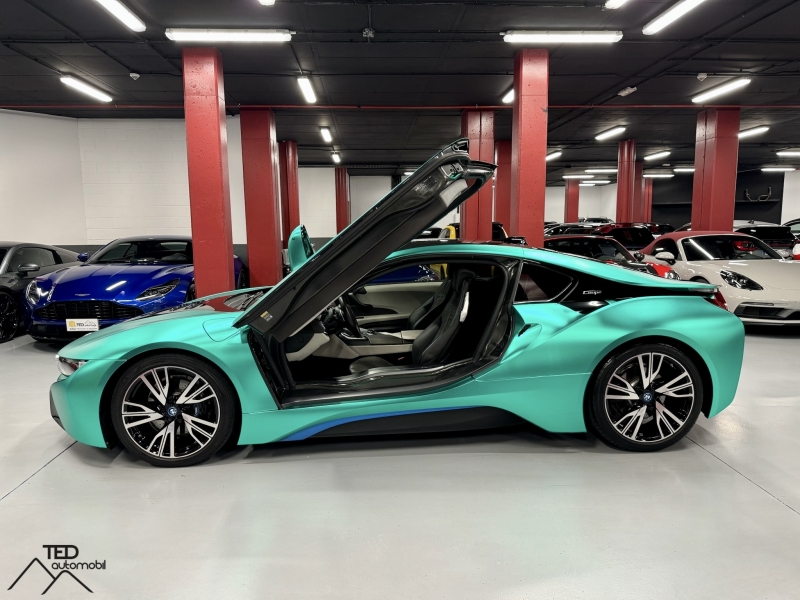 BMW i8 Coupé Hybrid 374cv