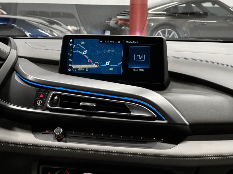 BMW i8 Coupé Hybrid 374cv