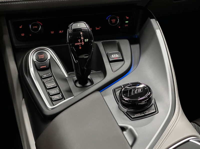 BMW i8 Coupé Hybrid 374cv