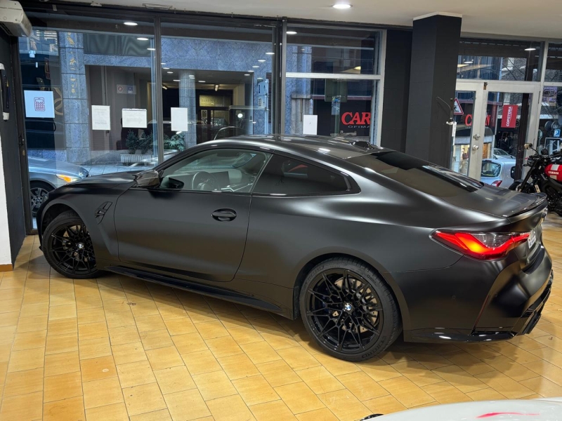 BMW M4 COMPETITION xDrive