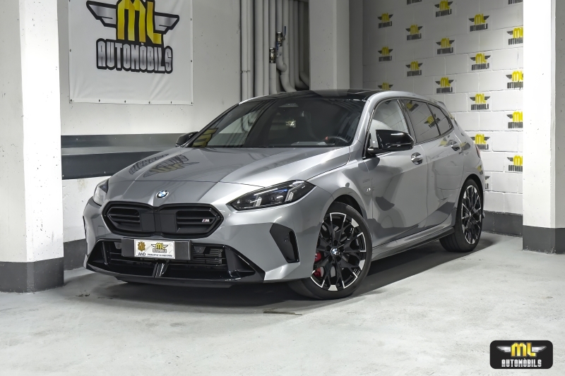 BMW M135i xDrive 300 CV