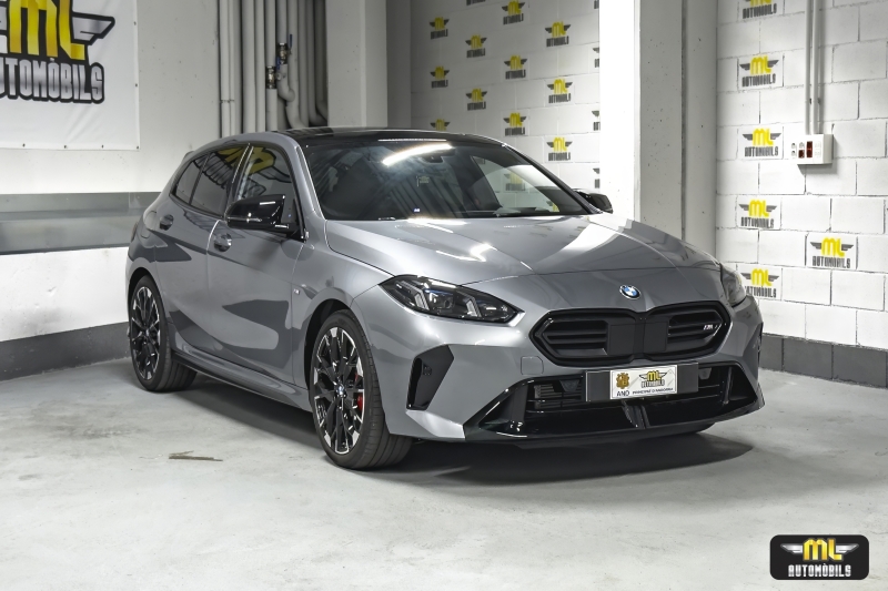 BMW M135i xDrive 300 CV