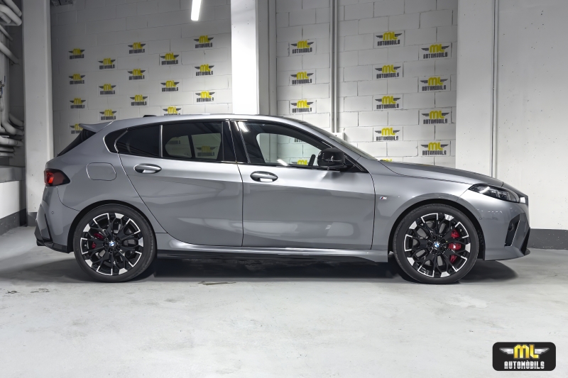 BMW M135i xDrive 300 CV