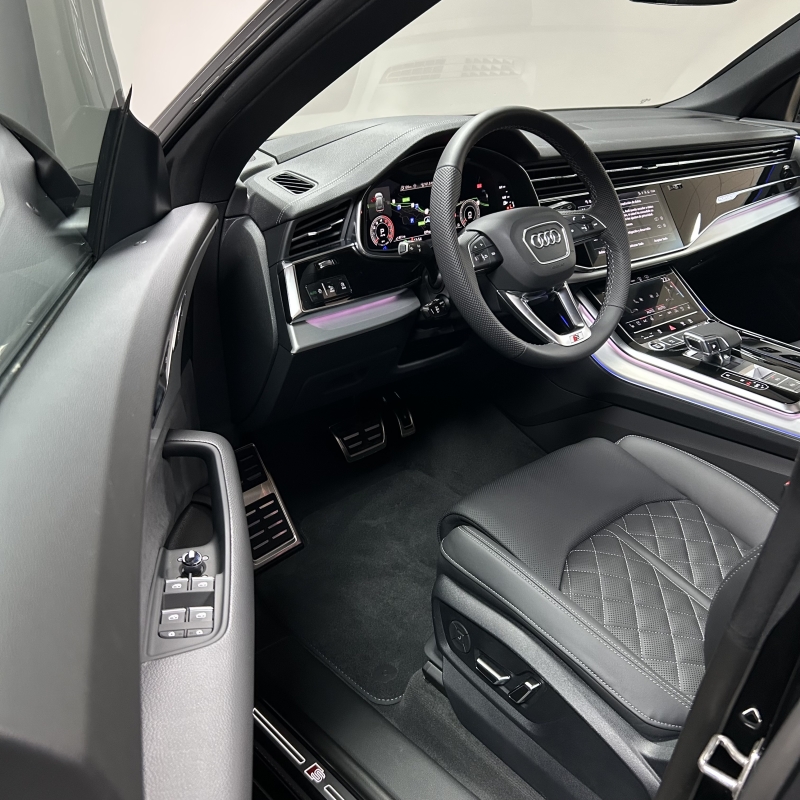AUDI Q8 55TFSI 340CV BLACK LINE