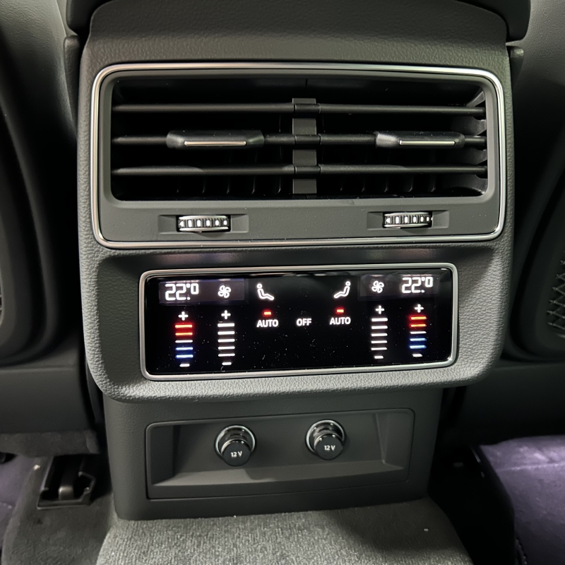 AUDI Q8 55TFSI 340CV BLACK LINE