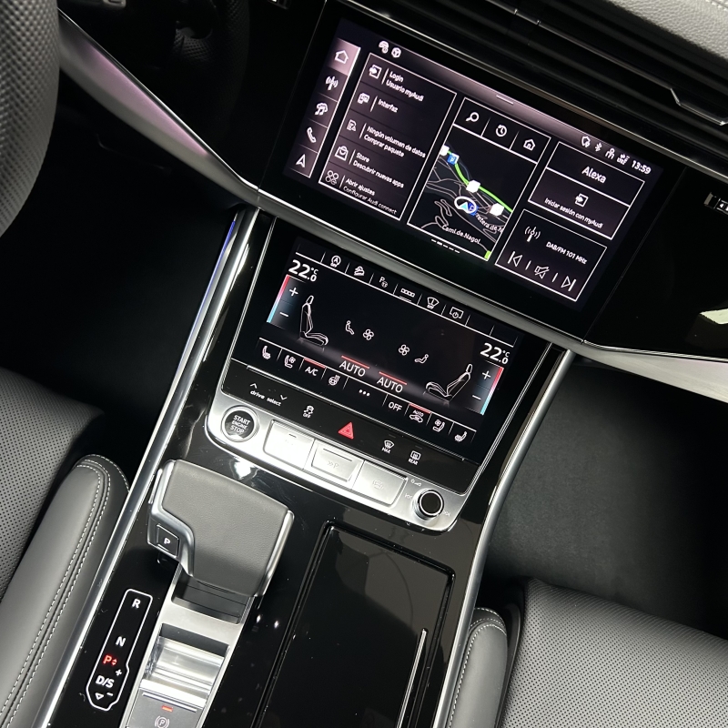AUDI Q8 55TFSI 340CV BLACK LINE