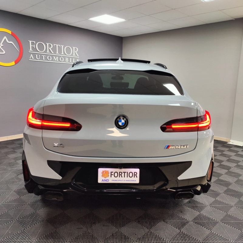 BMW X4 M40i