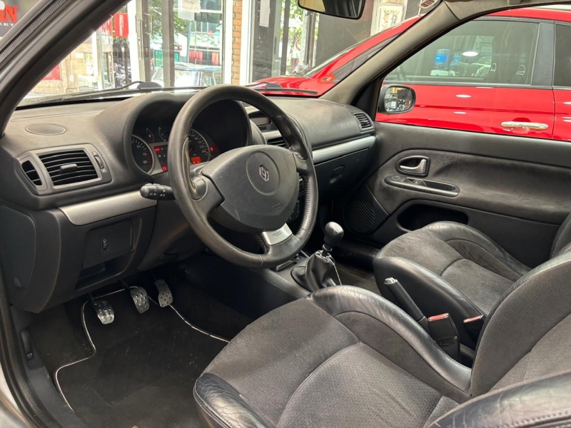 RENAULT CLIO SPORT 2.0 16V