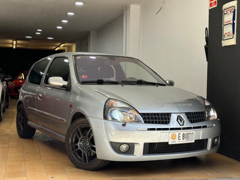 RENAULT CLIO SPORT 2.0 16V