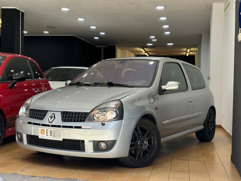 RENAULT CLIO SPORT 2.0 16V