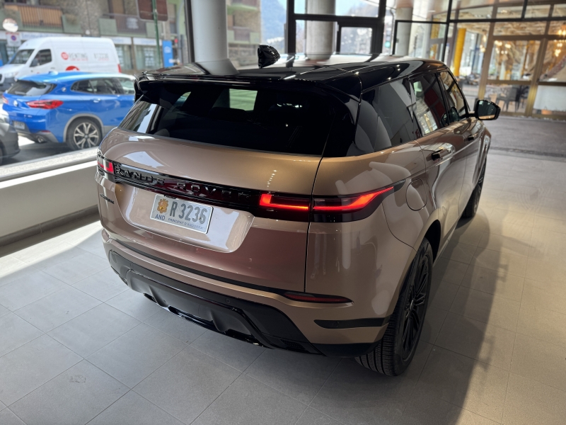 Land Rover Evoque P300e 4x4 semi nou