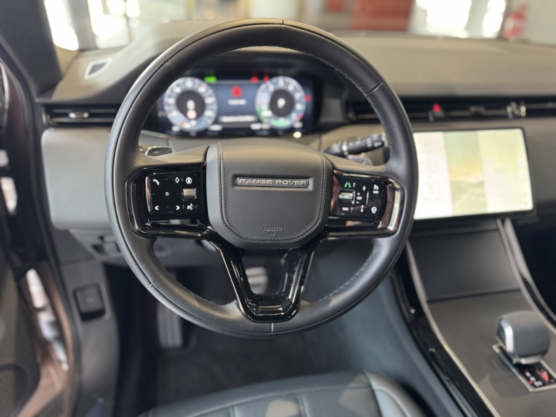 Land Rover Evoque P300e 4x4 semi nou