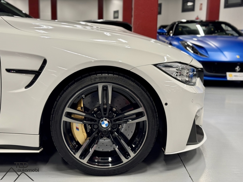 BMW M4 frens Ceràmics Mperformance 