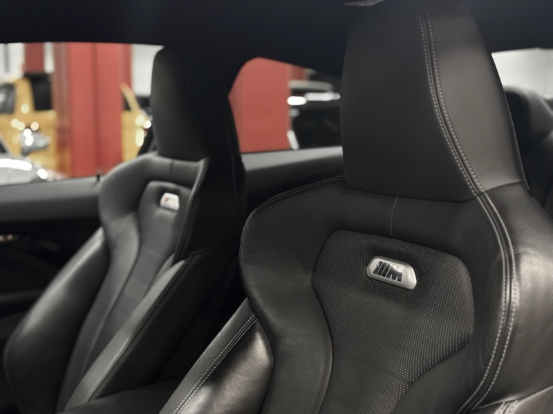 BMW M4 frens Ceràmics Mperformance 