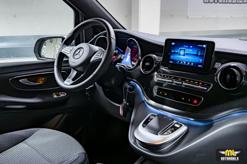 MERCEDES-BENZ V220d 4MATIC