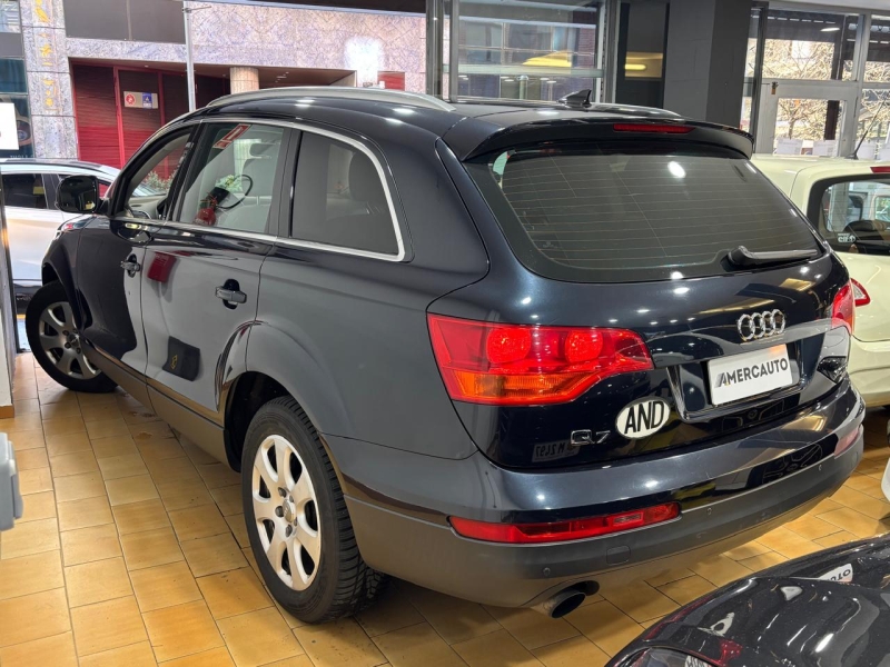 AUDI Q7 3.0 TDI QUATTRO