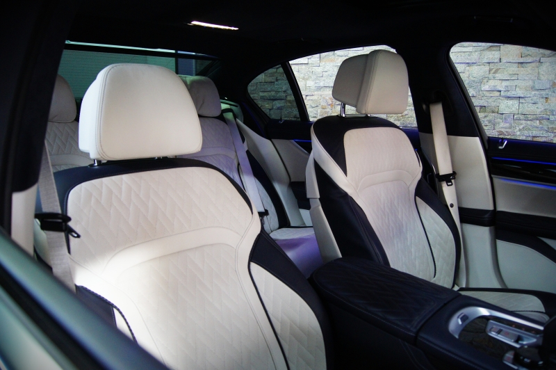 BMW 750I XDRIVE 530CV * FULL EQUIP * 