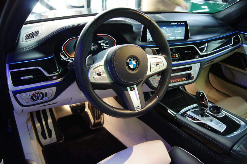 BMW 750I XDRIVE 530CV * FULL EQUIP * 
