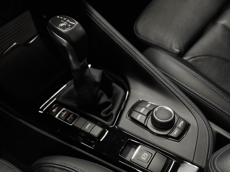 BMW X1 25e X-Drive 220cv Llandes M