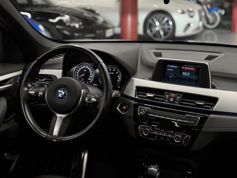 BMW X1 25e X-Drive 220cv Llandes M