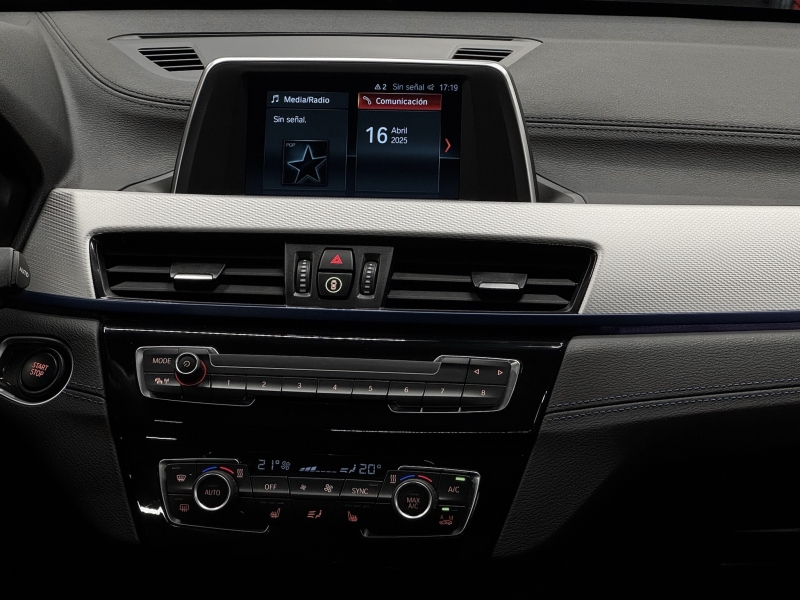 BMW X1 25e X-Drive 220cv Llandes M