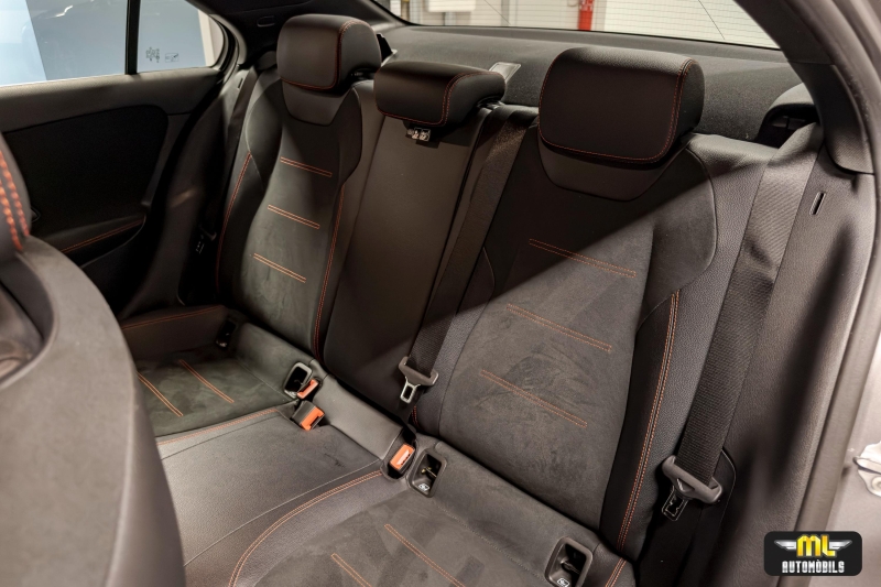 Mercedes-Benz A 200 d Sedán