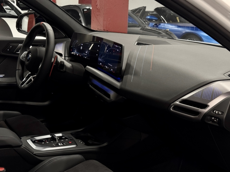 NOU model BMW M135i 300cv xDrive