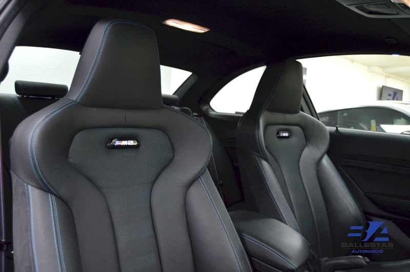 BMW M2 COMPETITION 411CV