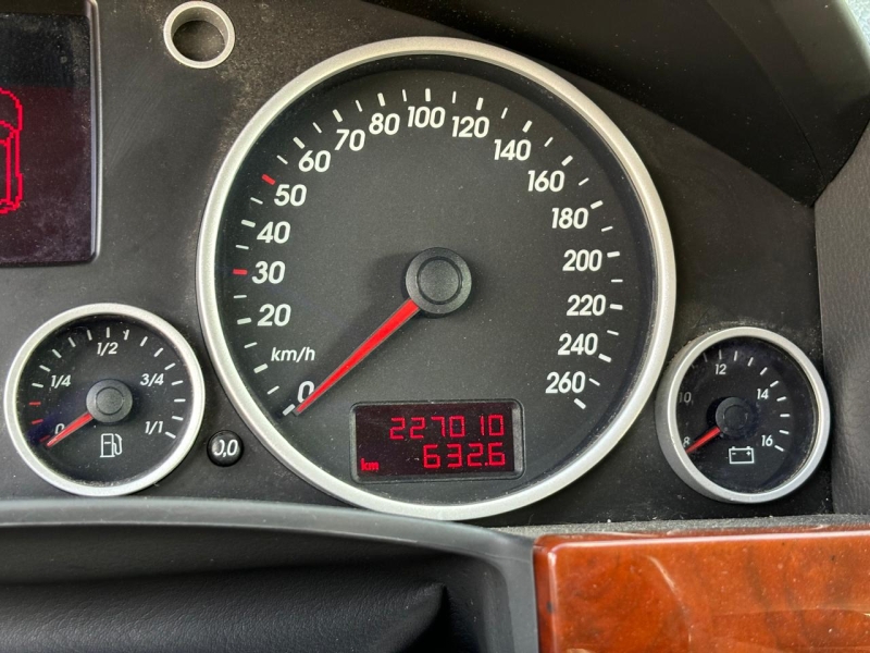VOLKSWAGEN TOUAREG 3.2 V6