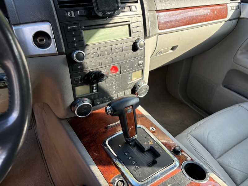 VOLKSWAGEN TOUAREG 3.2 V6