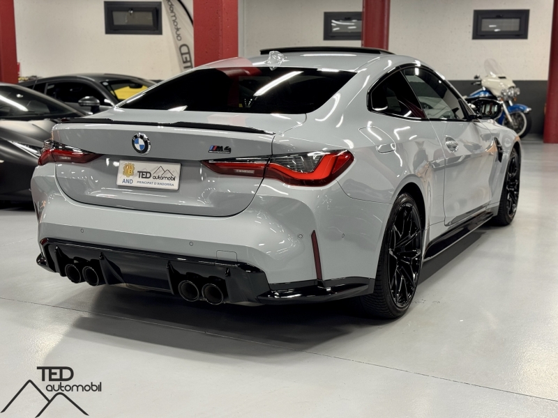 BMW M4 Competition X-Drive 510cv G82