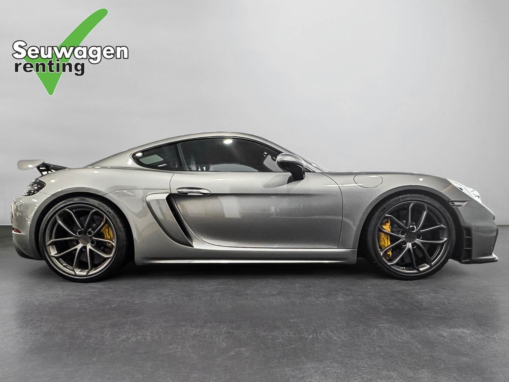 Porsche 718 Cayman GT4 420 CV