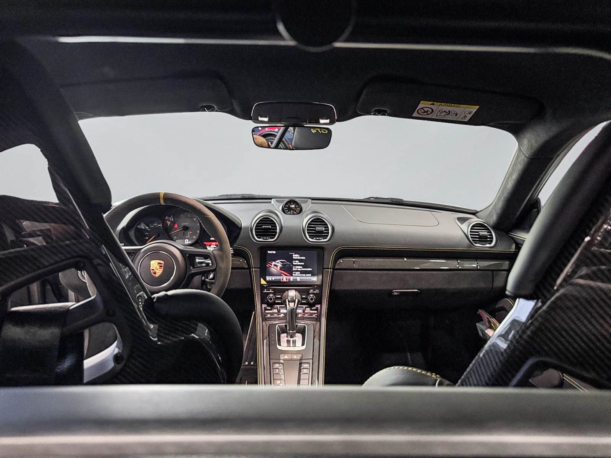 Porsche 718 Cayman GT4 420 CV