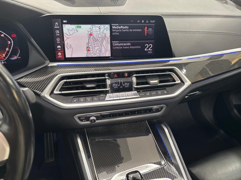 BMW X6 M50i