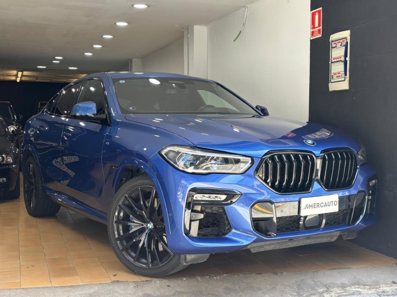 BMW X6 M50i