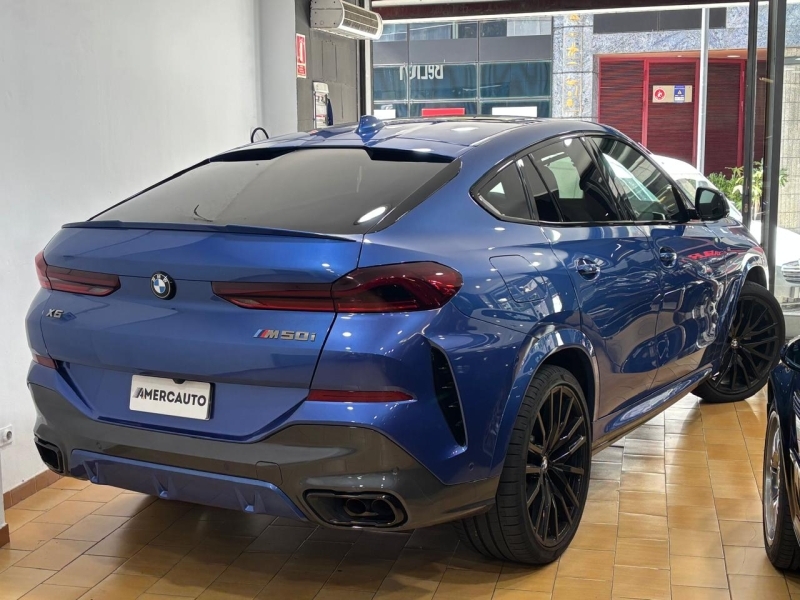 BMW X6 M50i