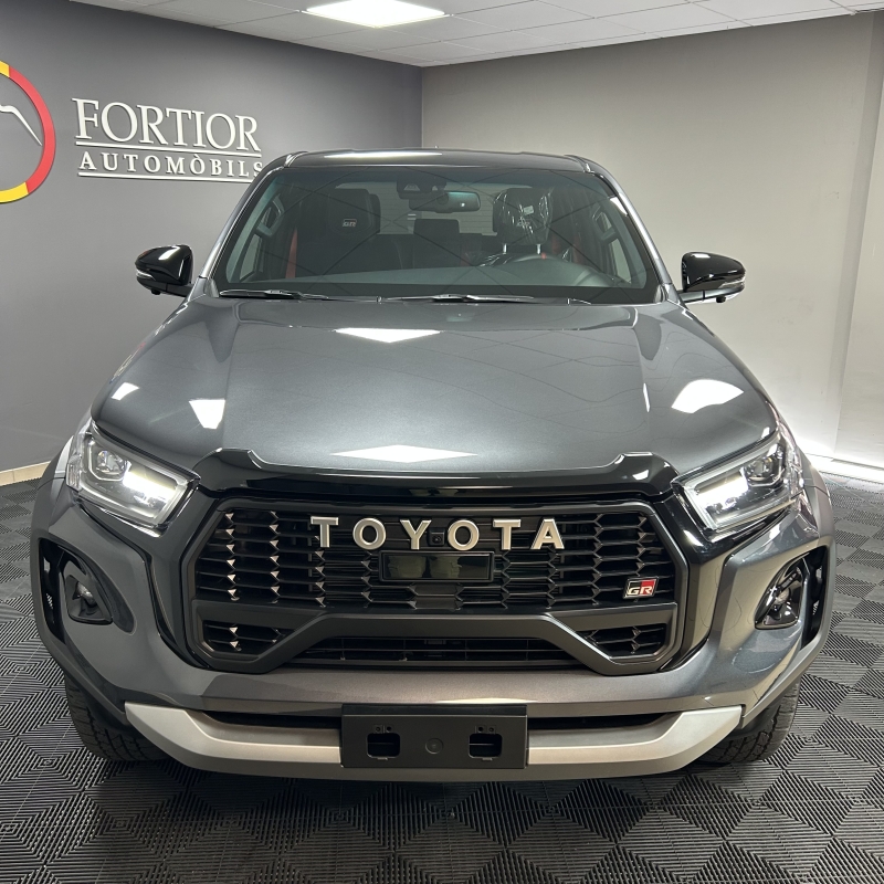 TOYOTA HILUX GR SPORT 204CV 2025