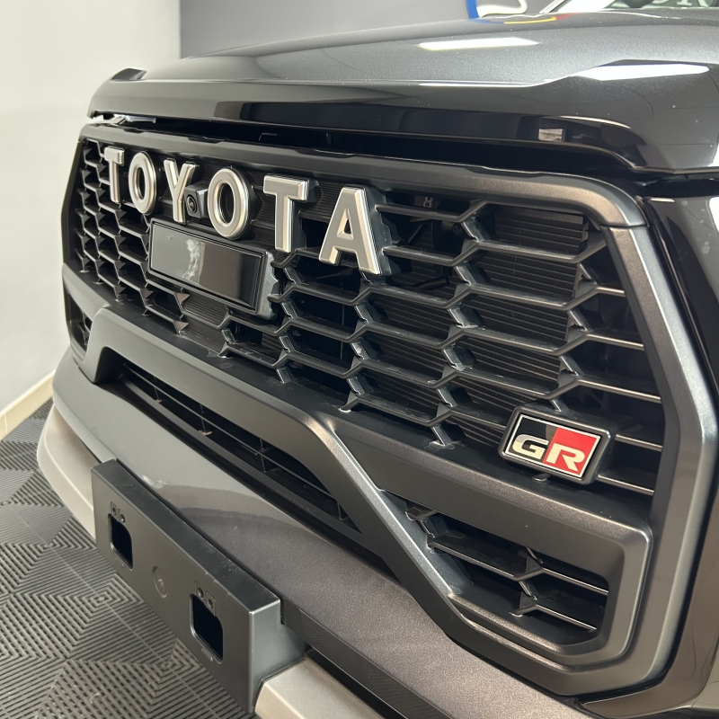 TOYOTA HILUX GR SPORT 204CV 2025