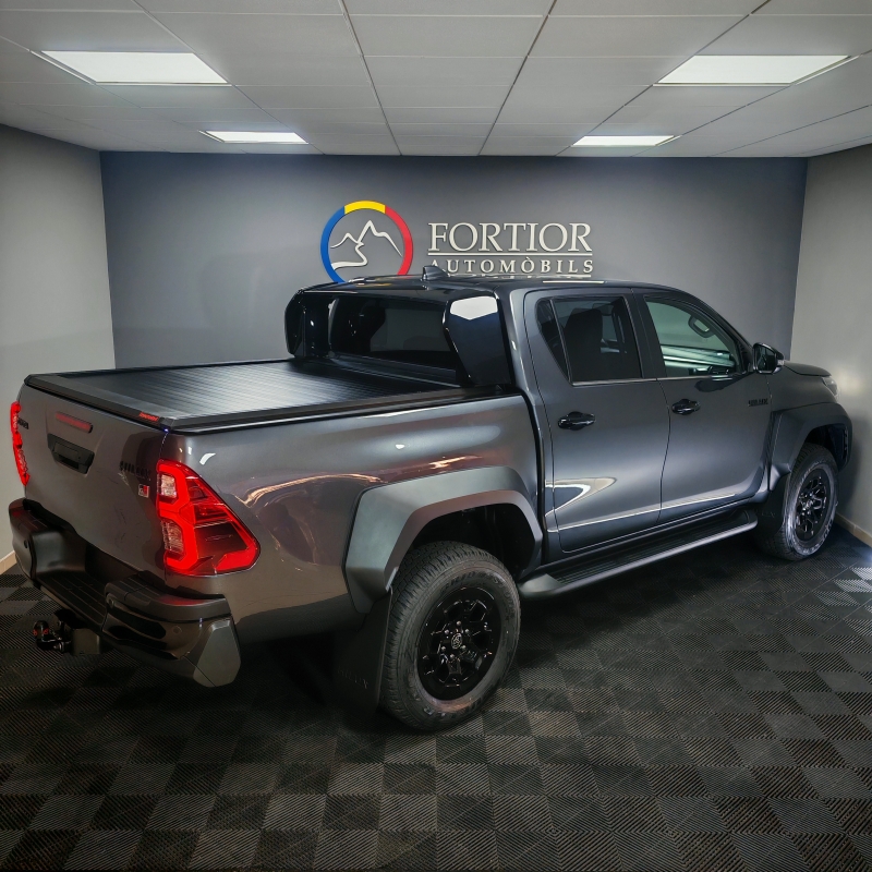 TOYOTA HILUX GR SPORT 204CV 2025