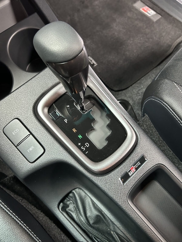 TOYOTA HILUX GR SPORT 204CV 2025