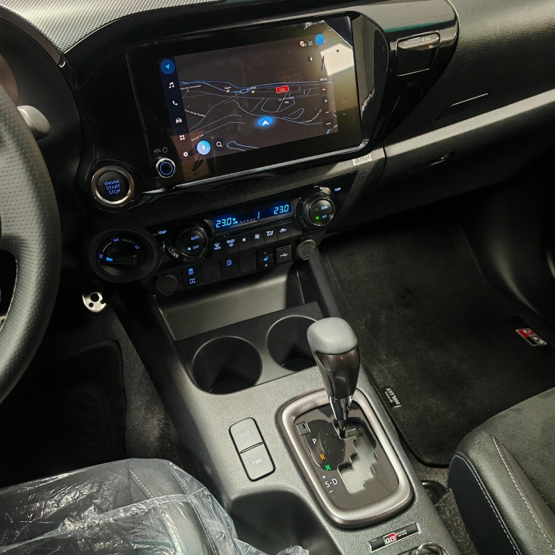 TOYOTA HILUX GR SPORT 204CV 2025