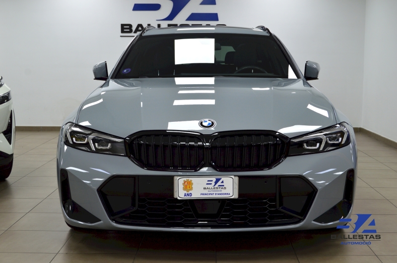 BMW 330i Touring M-Sport 258CV 