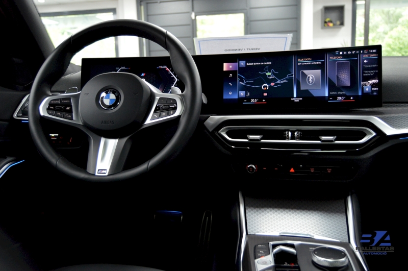 BMW 330i Touring M-Sport 258CV 