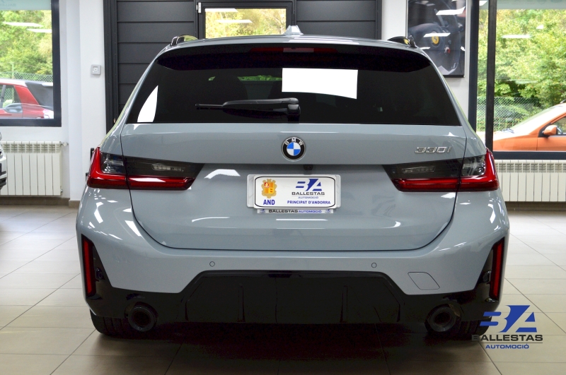 BMW 330i Touring M-Sport 258CV 