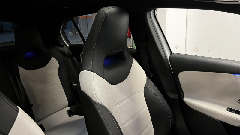 Mercedes-Benz A220 4Matic AMG Night Pack