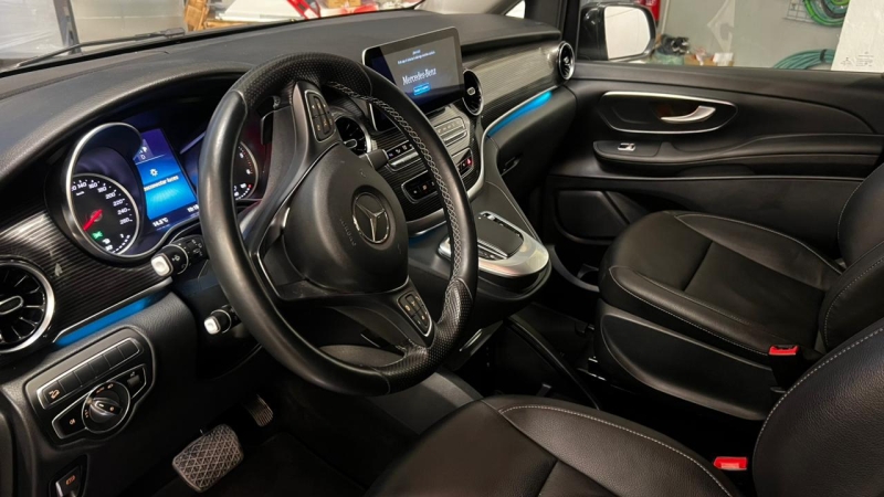 Mercedes-Benz V220d 4MATIC Compact